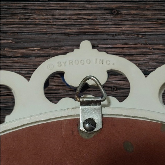 Vintage Syroco Shabby Chic Oval Wall Mirror - Picture 3 of 9